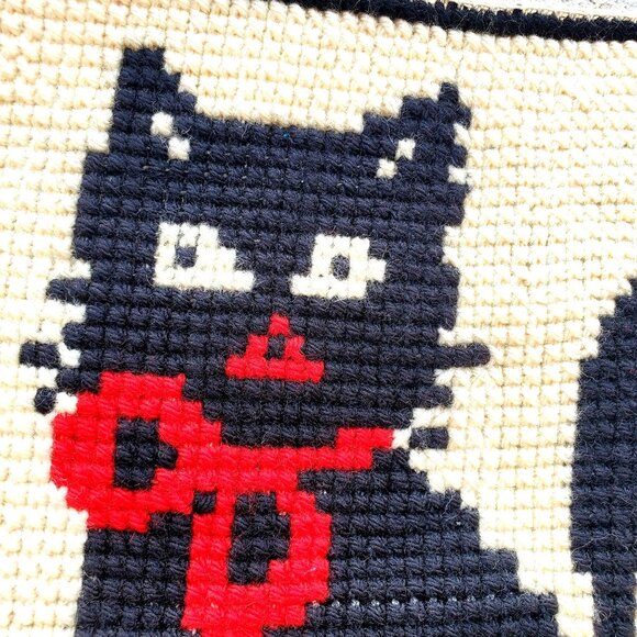 Vintage Gobelin Needlepoint Black Cat Kitten 14x14 Completed Canvas L 01.44 - Picture 3 of 12